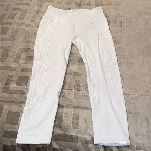 all the right places crop II 23” white - Picture 2 of 4